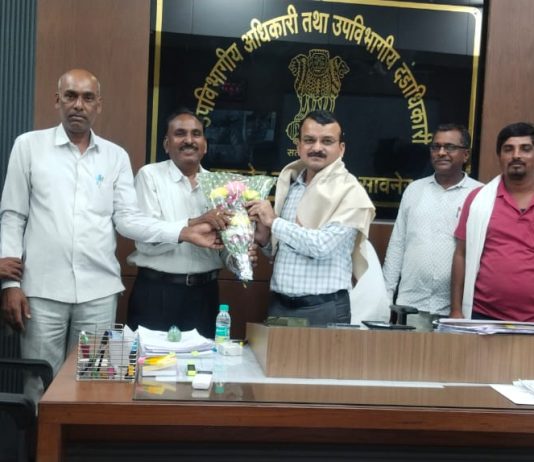 सावनेरचे नवनियुक्त उपविभागीय अधिकारी कल्याणकुमार दहाट यांचा सत्कार